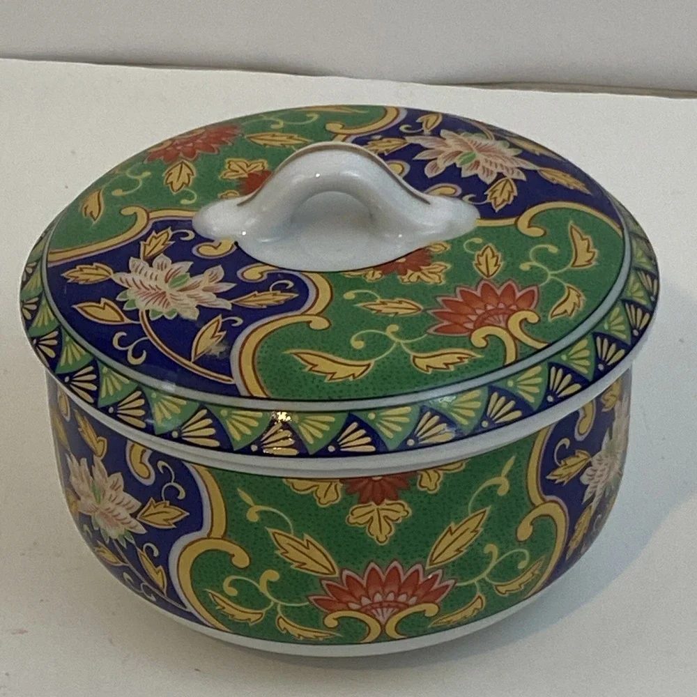 Andrea By Sadek Asian Porcelain Cloisonne Style Jar Trinket Box Lotus Floral Vtg